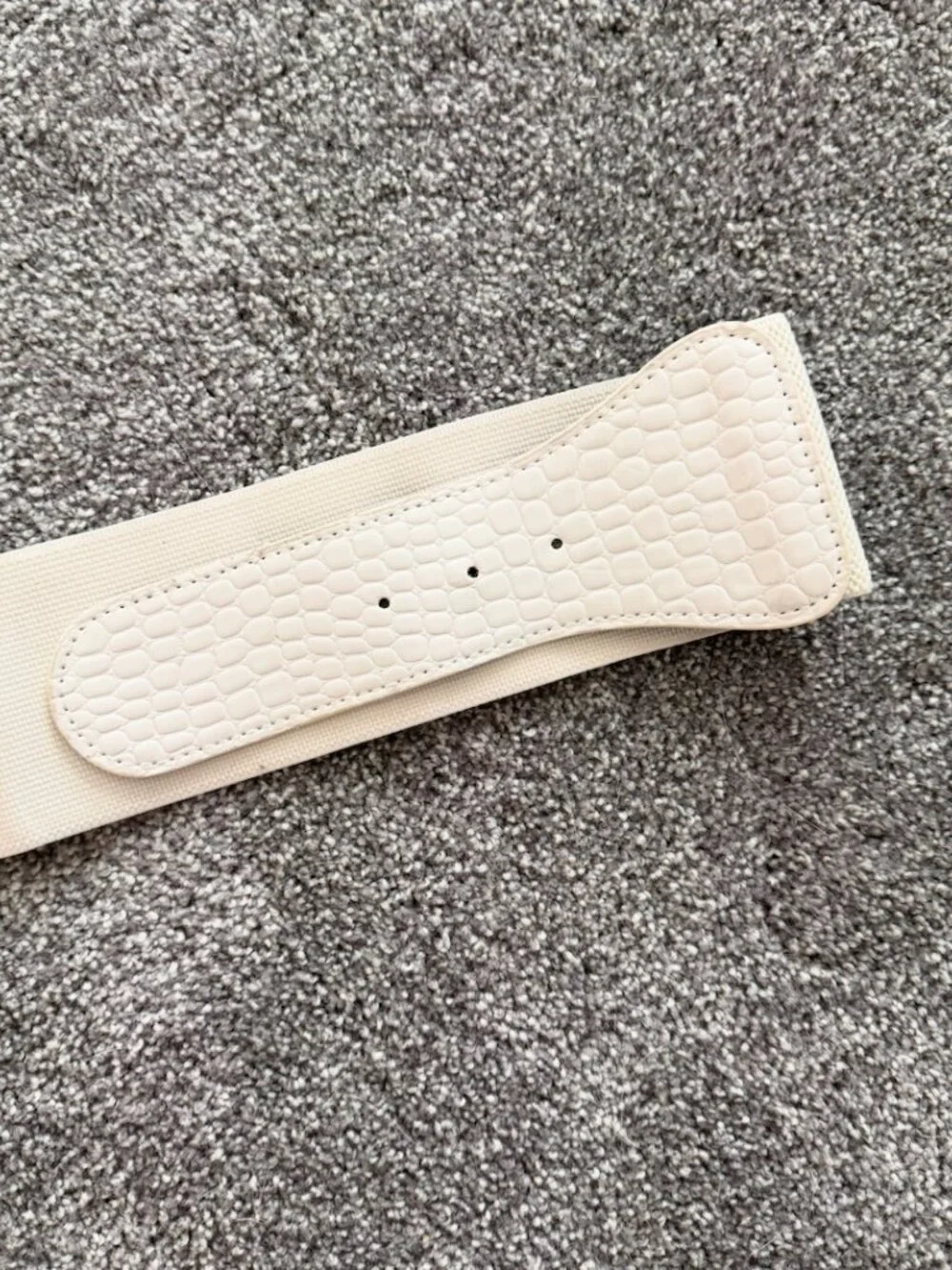 Ivory Stretch Waist Belt Faux Croc Statement Buckle Wide Elastic Cinch Belt